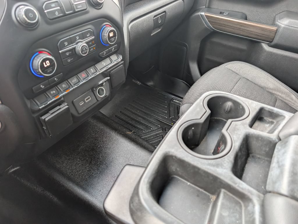Used 2020 Chevrolet Silverado 1500 RST AWD/4WD image 24