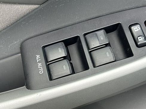 Used 2010 Toyota Prius II image 11