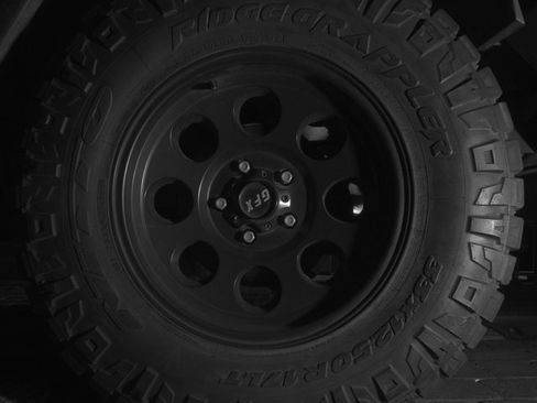 Used 2016 Jeep Wrangler Unlimited Rubicon w/ Connectivity Group image 14