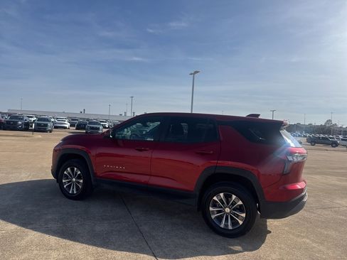 Used 2026 Chevrolet Equinox LT image 14
