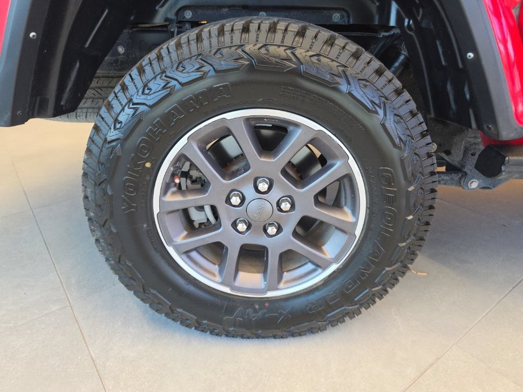 Used 2021 Jeep Gladiator Overland w/ Popular Equipment Package AWD/4WD image 55