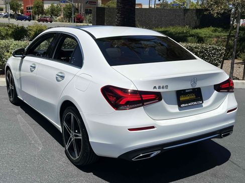 Used 2021 Mercedes-Benz A 220 image 2