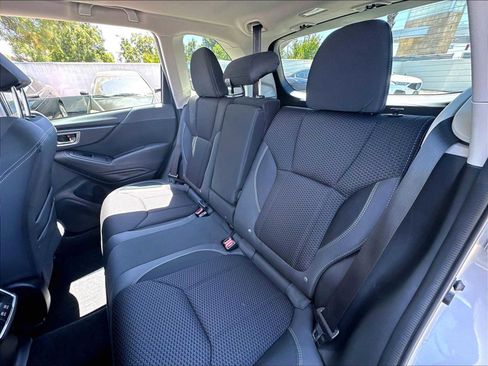 Used 2023 Subaru Forester Premium AWD/4WD image 28