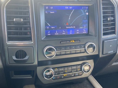 Used 2020 Ford Expedition Max Limited image 23