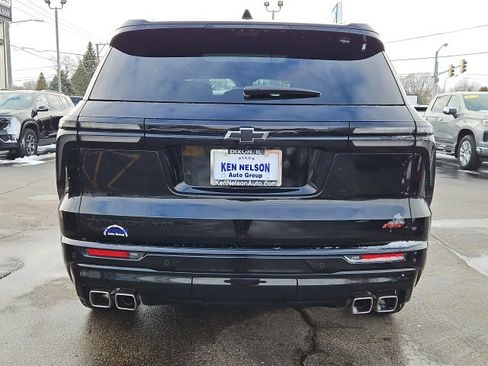 Certified 2024 Chevrolet Traverse RS w/ LPO, Floor Liner Package image 8