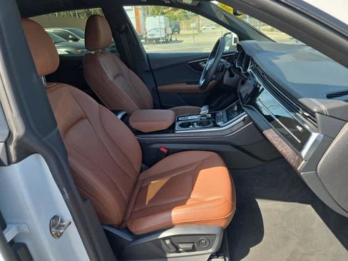 Used 2023 Audi Q8 Premium Plus w/ Premium Plus Package image 10