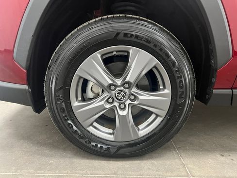 Used 2024 Toyota RAV4 LE AWD/4WD image 30