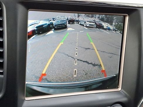 Used 2017 Jeep Grand Cherokee Overland image 21