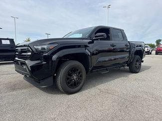 Used 2025 Toyota Tacoma SR5 RWD video 2