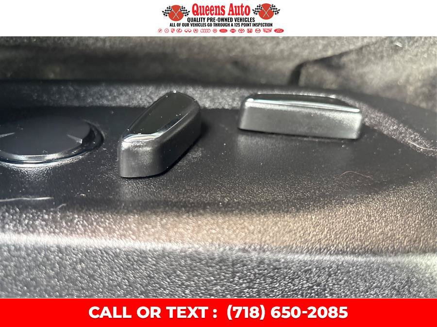 Used 2018 Ford Fusion SE FWD image 21