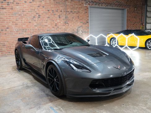 Used 2017 Chevrolet Corvette Grand Sport image 4
