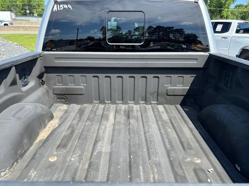 Used 2017 Ford F150 XLT w/ Equipment Group 302A Luxury AWD/4WD image 18