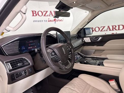 Used 2023 Lincoln Navigator Black Label image 12