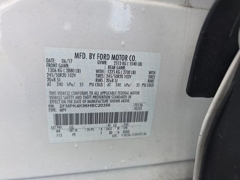 Used 2017 Ford Edge Titanium w/ Equipment Group 302A AWD/4WD image 36