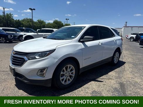 Used 2018 Chevrolet Equinox LS FWD image 5