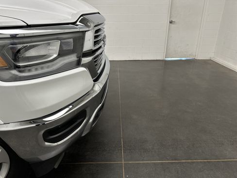 Used 2020 RAM 1500 Laramie AWD/4WD image 2