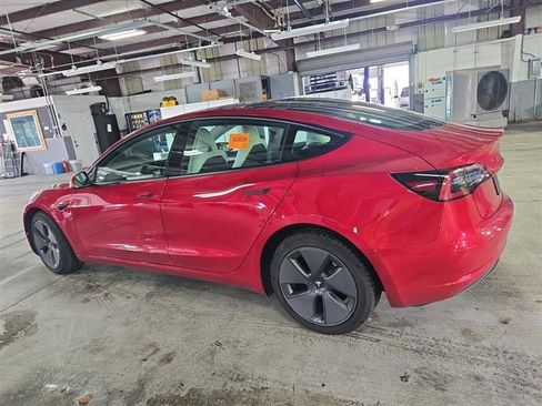Used 2023 Tesla Model 3 Standard Range RWD image 2