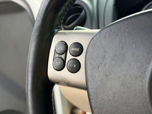 Used 2005 Pontiac Grand Prix GT w/ Comfort And Info Package image 8