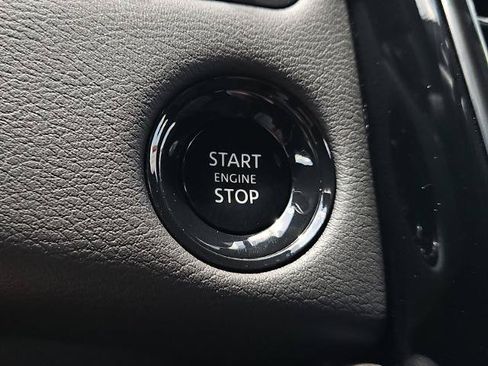 Certified 2025 Nissan Armada PRO-4X AWD/4WD image 26