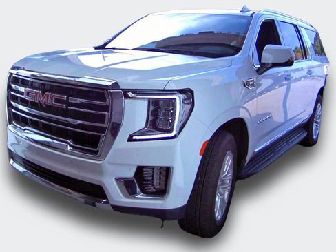Used 2022 GMC Yukon XL SLT w/ SLT Luxury Package RWD image 5