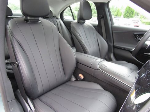 Certified 2024 Mercedes-Benz E 350 4MATIC Sedan image 20