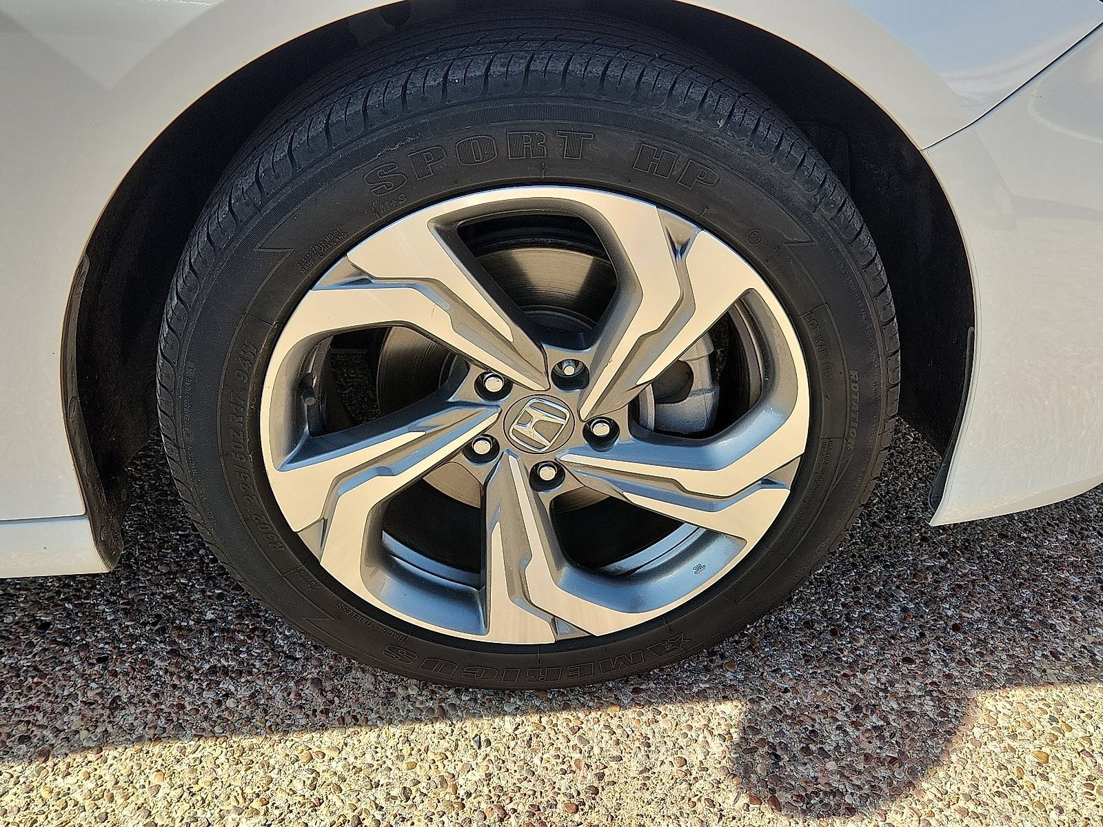 Used 2019 Honda Accord EX image 8