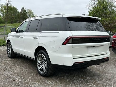 New 2025 Lincoln Navigator Reserve AWD/4WD image 31