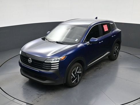 Used 2025 Nissan Kicks SV FWD image 29