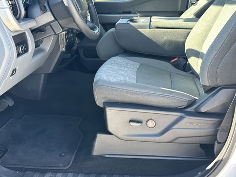 Used 2024 Ford F250 XLT image 9