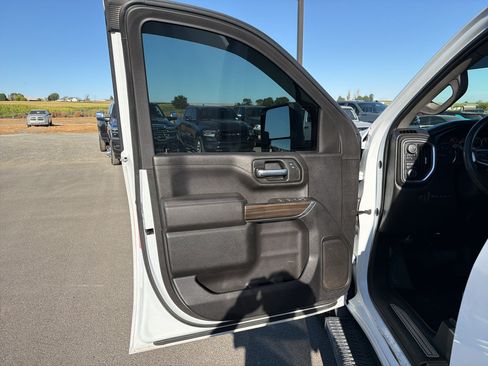 Used 2021 Chevrolet Silverado 3500 LT w/ Snow Plow Prep Package AWD/4WD image 13