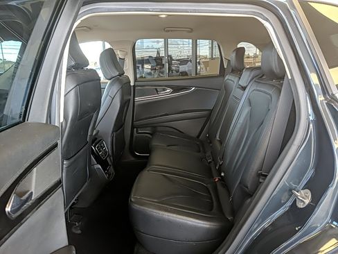 Certified 2022 Lincoln Nautilus AWD w/ Premium Package image 11