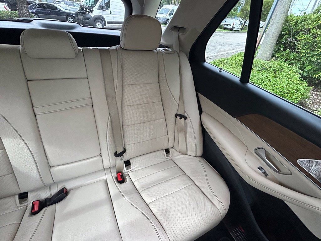 Used 2021 Mercedes-Benz GLE 350 image 14