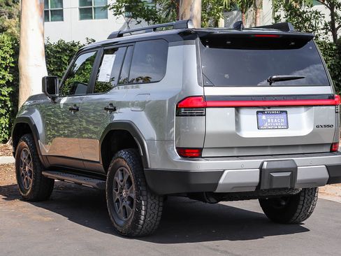 Used 2025 Lexus GX 550 AWD/4WD image 8