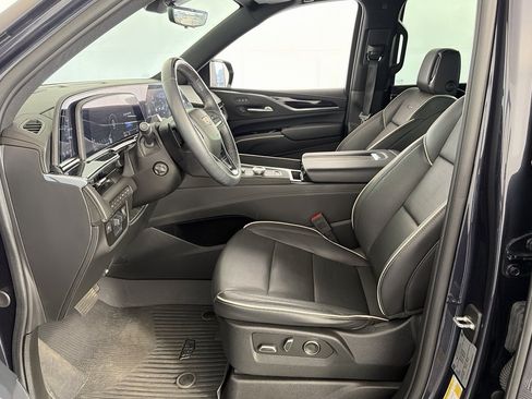 Used 2023 Cadillac Escalade Sport w/ LPO, ONYX Package AWD/4WD image 6