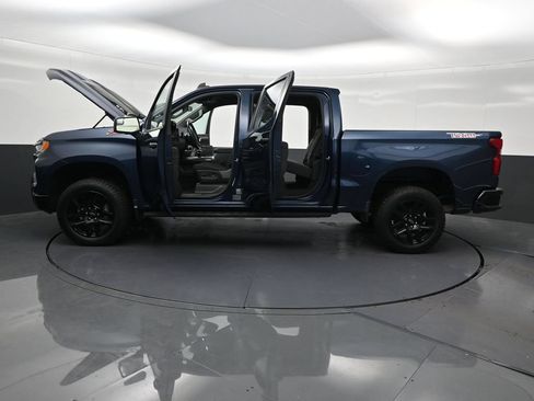Used 2022 Chevrolet Silverado 1500 LT Trail Boss AWD/4WD image 33