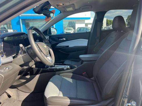 Used 2026 Chevrolet Trax LT w/ Driver Confidence Package FWD image 18