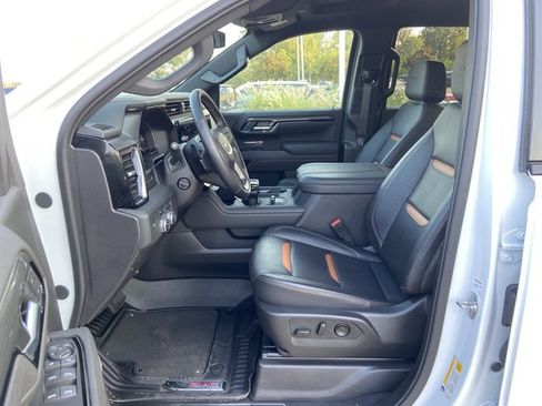 Used 2025 GMC Sierra 1500 AT4 AWD/4WD image 34