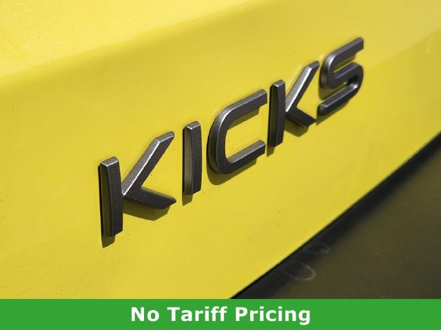 Used 2025 Nissan Kicks SR FWD image 11