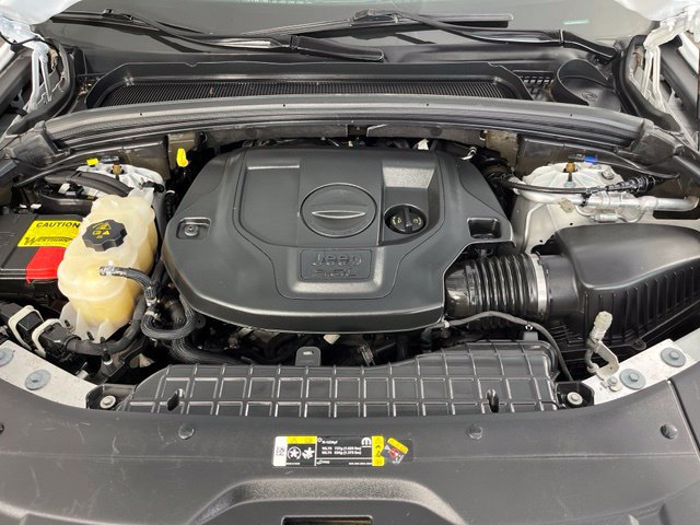 Used 2022 Jeep Grand Cherokee Overland AWD/4WD image 49
