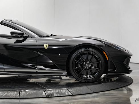 Used 2022 Ferrari 812 GTS RWD image 29