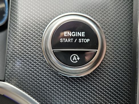 New 2026 Mercedes-Benz GLC 300 image 17