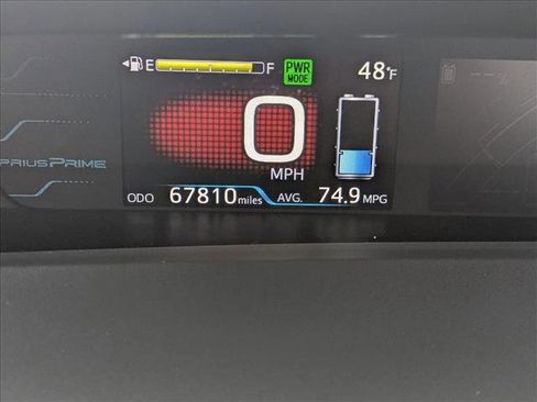Used 2019 Toyota Prius Prime Premium image 11