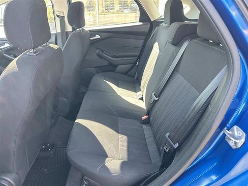 Used 2018 Ford Focus SEL w/ Cold Weather Package FWD image 13