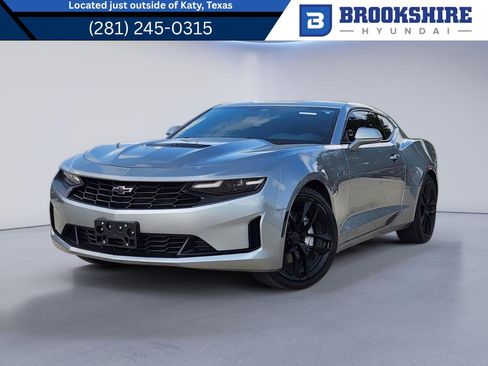Used 2023 Chevrolet Camaro LT w/ Technology Package RWD image 1
