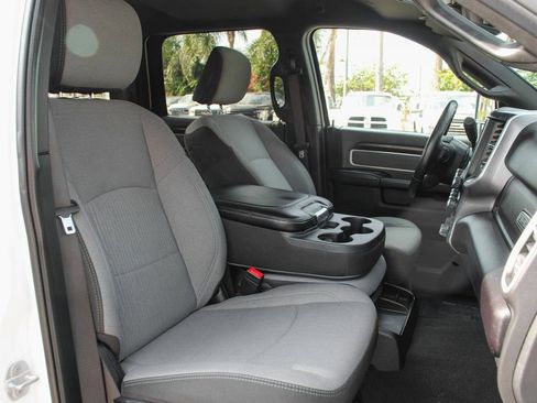 Used 2023 RAM 3500 Big Horn w/ Level 1 Equipment Group image 33