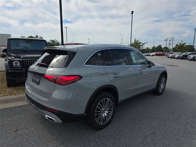 New 2026 Mercedes-Benz GLC 300 4MATIC image 3