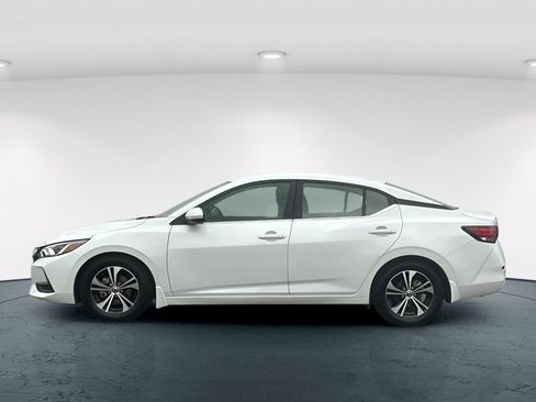 Used 2021 Nissan Sentra SV image 3