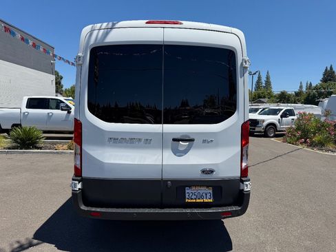 Used 2015 Ford Transit 150 XLT RWD image 6