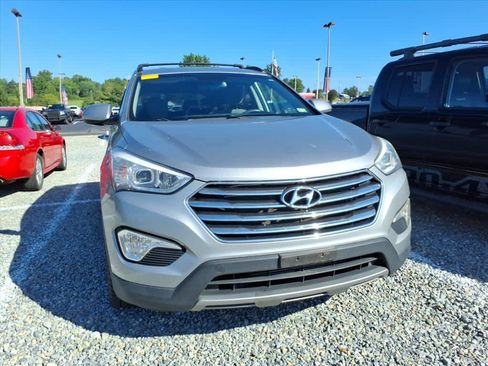 Used 2016 Hyundai Santa Fe SE AWD/4WD image 9