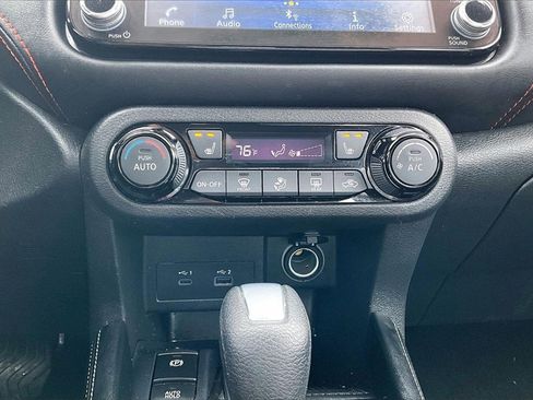 Used 2024 Nissan Kicks SR w/ SR Premium Package image 31